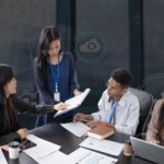 Social media management process with strategic planning, tailored content, and performance analytics