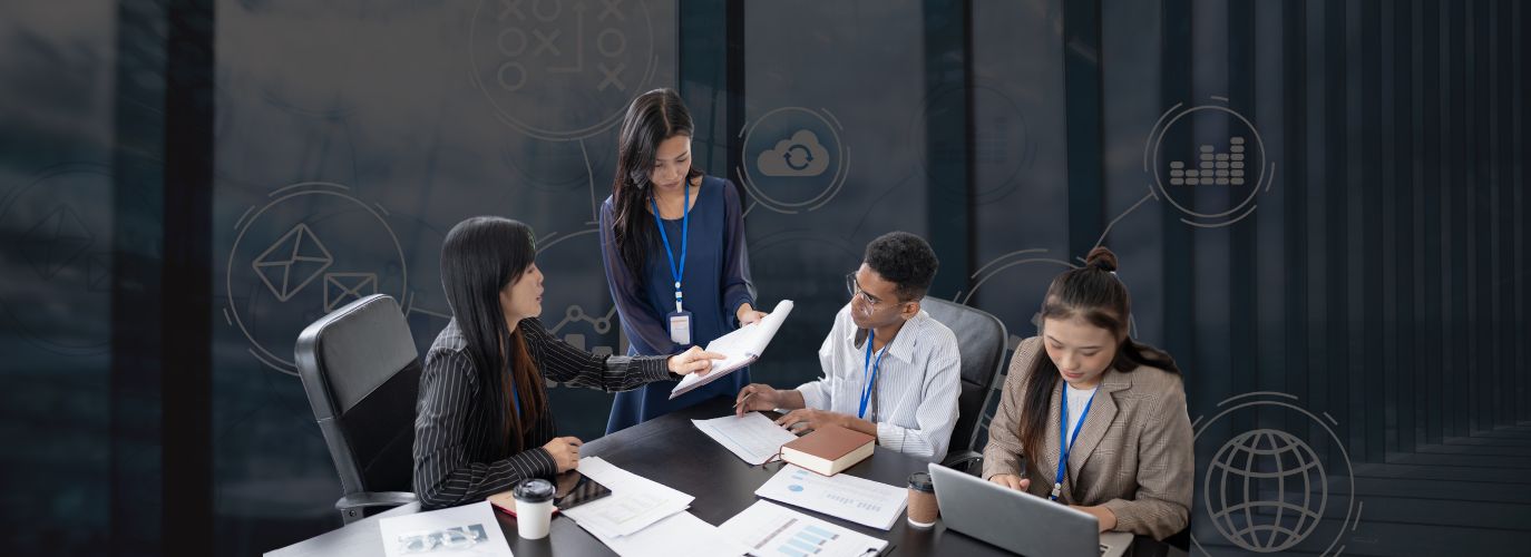 Social media management process with strategic planning, tailored content, and performance analytics